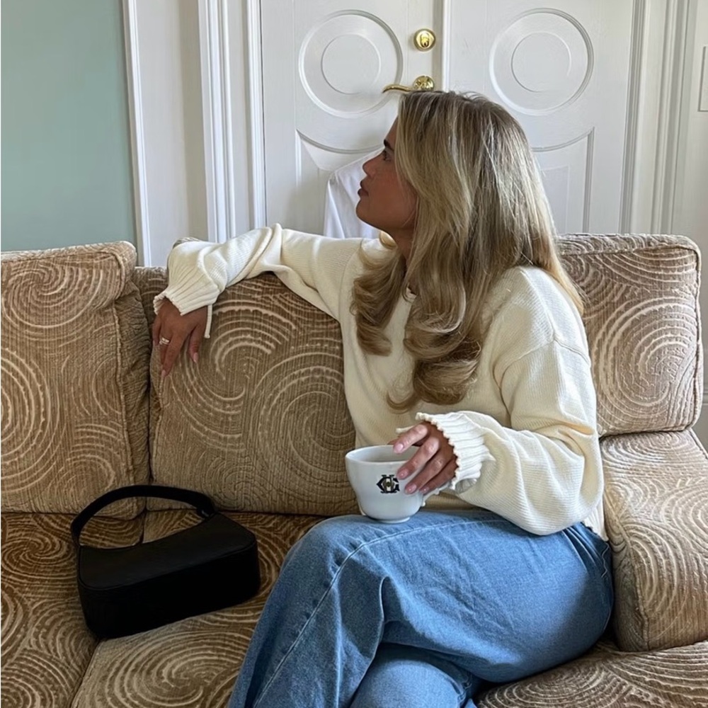 Djerf Avenue Heavy Crewneck Sweater Cream